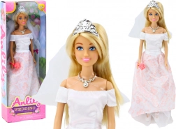 Vjenčana lutka s buketom