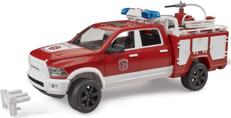 Vatrogasno vozilo Bruder RAM 2500 s vodenim topom, svjetlom i zvukom