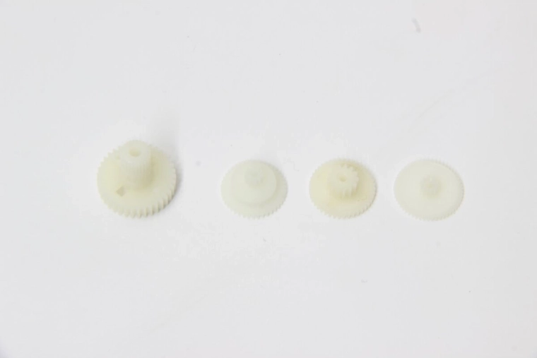 Plastic gear for digital servo 16