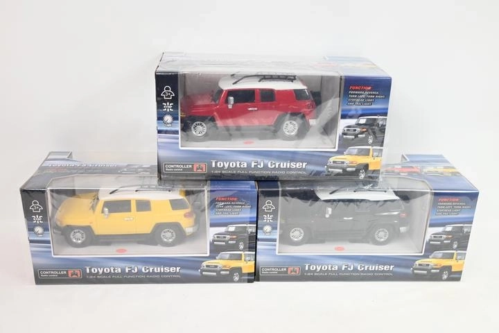 Daljinski upravljani auto Toyota FJ cruiser 1:24