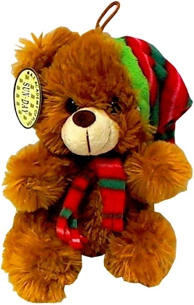 Plišani medo s kapom i šalom – božićni motiv