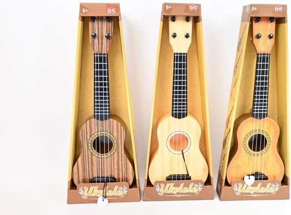 Dječja gitara u kutiji