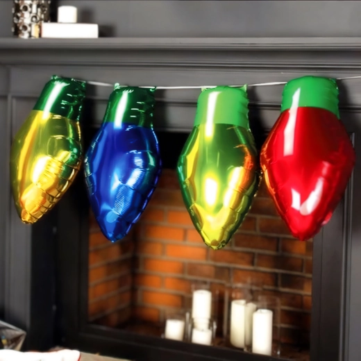 Christmas foil balloons shaped like classic light bulbs 26 × 43 cm, 4 pieces