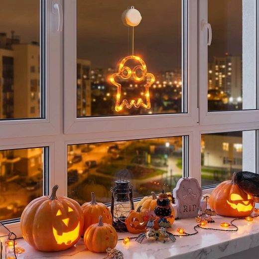 Glowing Halloween ghost decoration with suction cup and 12 LEDs