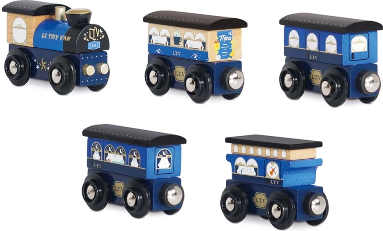 Wooden Twilight Train with Set of Carriages Le Toy Van