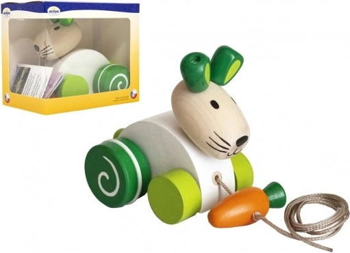 Drveni zeko na povlačenje s mrkvom za prve korake