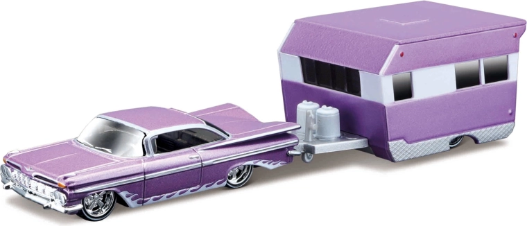 Maisto Design Tow & Go 1959 Chevrolet Impala s kamp-prikolicom Alameda 1:64