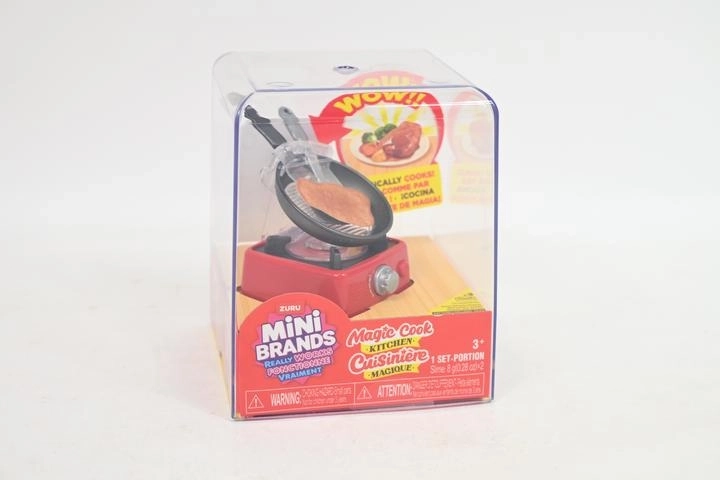 ZURU Mini Brands Magic Cook mini kuhinja s tavom