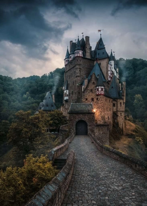 Puzzle 1000 dijelova Dvorac Eltz