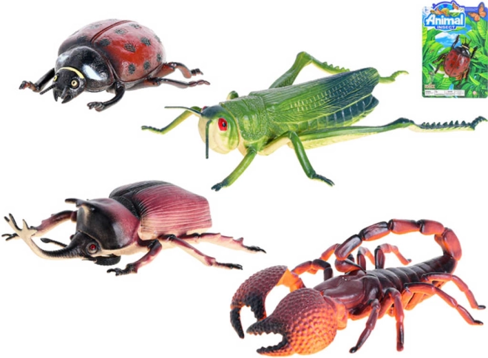 Maxi plastična figurica kukca na kartonu 12–20 cm - 1 komad