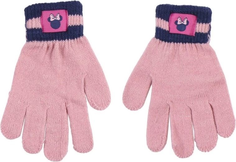 Soft gloves for warm hands