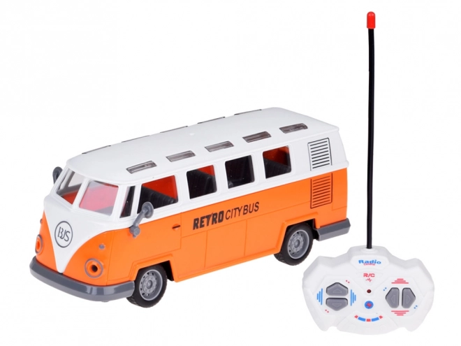 Retro autobus na daljinsko upravljanje