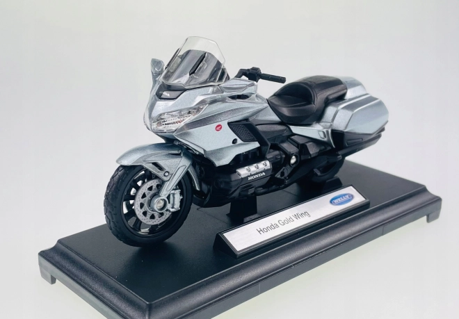 Motorka Welly metalna 1:18