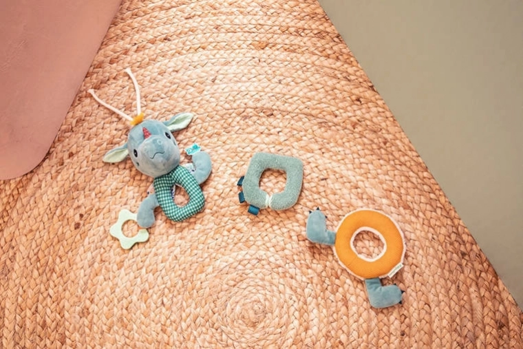 Zvečkalo, šuškavi zvuk i umirujuće grickalo