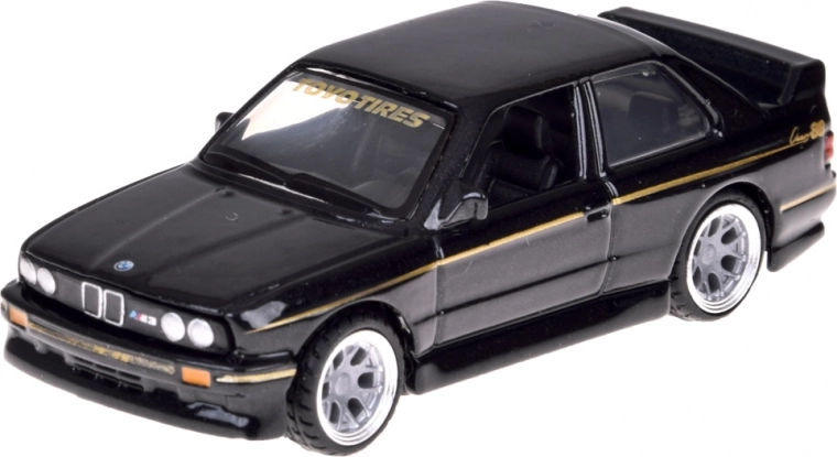 autentični detalji i metalna izrada