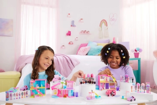 Mini BarbieLand set s Barbie figurom i vozilom