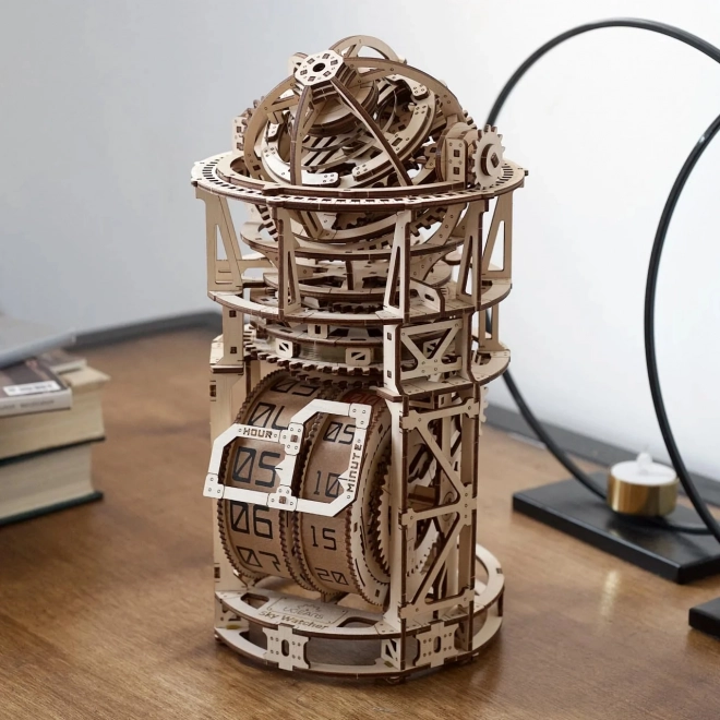 Ugears drveni mehanički model satnog mehanizma s toubillonom