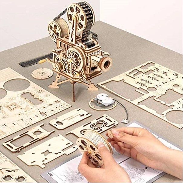 RoboTime 3D drvene mehaničke puzzle Filmski projektor