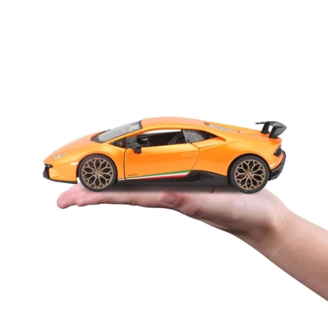 Lamborghini Huracan Performante narančasta maketa 1:24