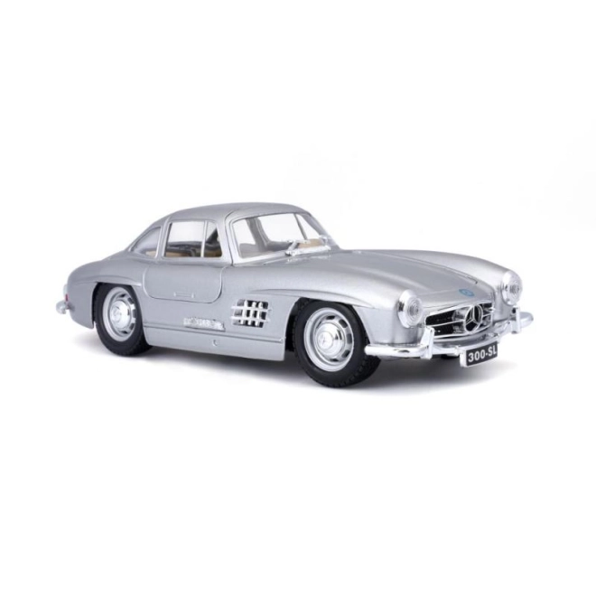 Bburago 1:24 Mercedes Benz 300SL srebrna 18-22023