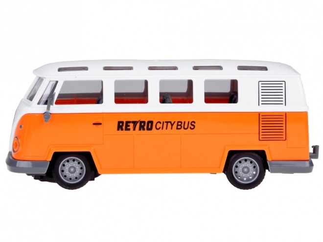 Retro autobus na daljinsko upravljanje