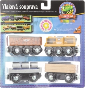 Set teretnog vlaka s dizel lokomotivom