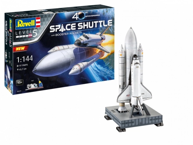 Revell model Space Shuttle s pojačivačkim raketama