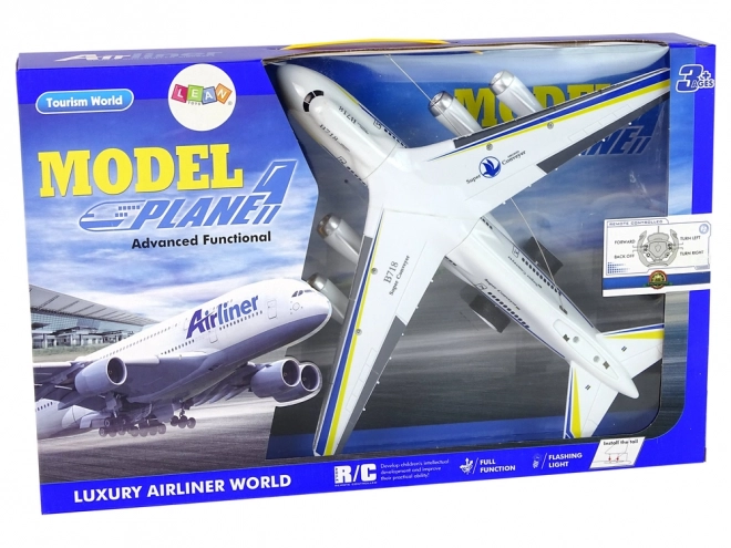 Daljinski upravljani RC putnički avion bijeli