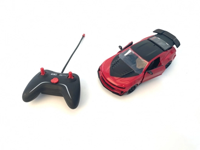 Sportski RC auto crveni