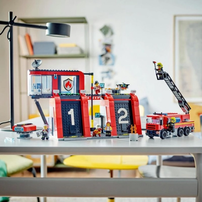 LEGO® City 60414 Vatrogasna postaja s vatrogasnim vozilom