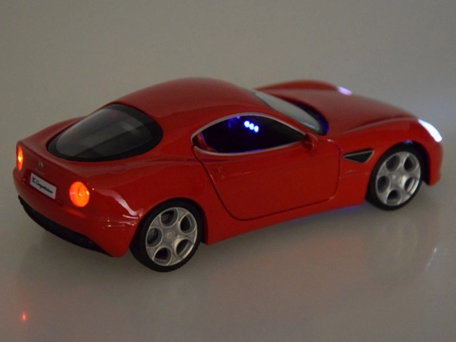 Metalni model automobila Alfa Romeo 8C Competizione skala 1:32