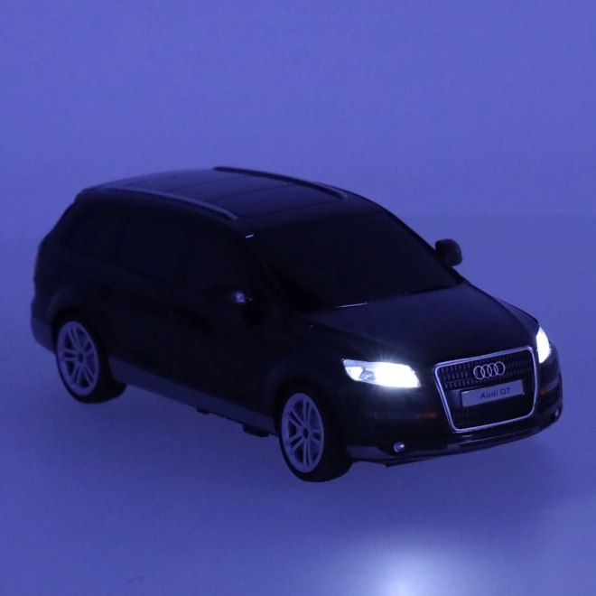 Daljinski upravljano auto Audi Q7 1:24 crno