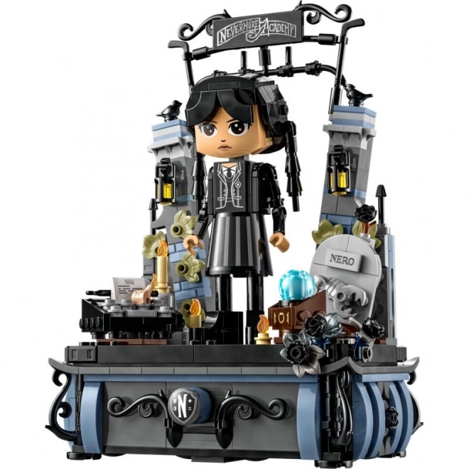 LEGO figurica Wednesday Addams