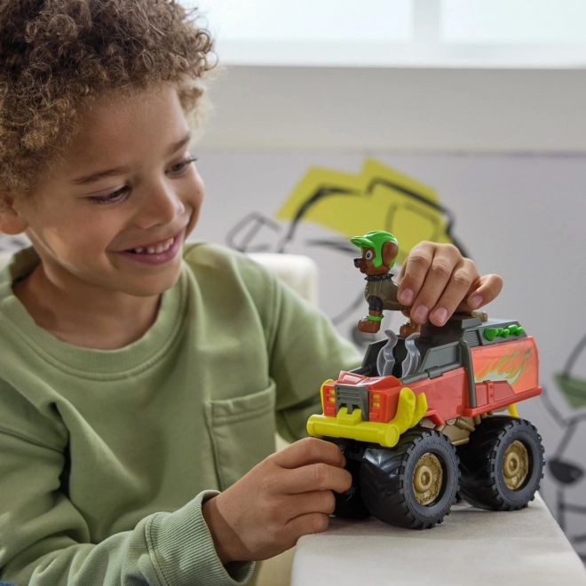 Monster truck s velikim kotačima