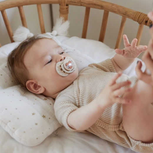 Ergonomski štit s ventilacijom