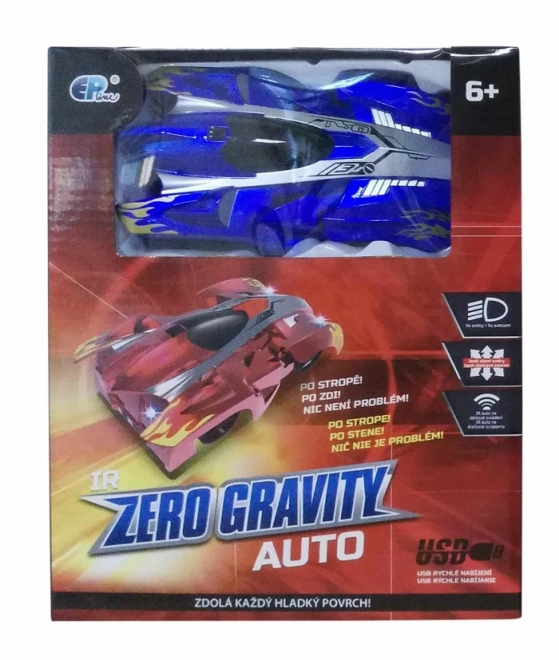 Automobil na daljinsko upravljanje koji vozi po zidu