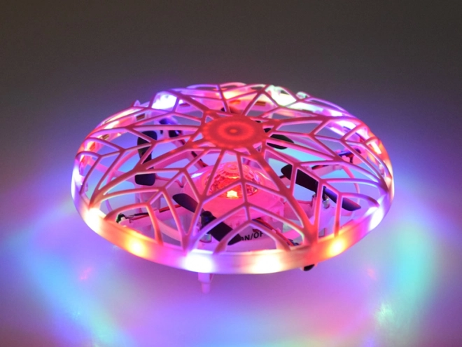 LED dron na ručno upravljanje