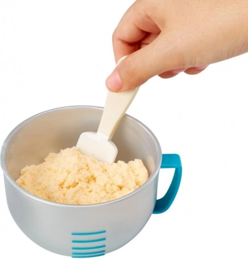 Mjerna čaša s oznakama i špatula za precizno miješanje