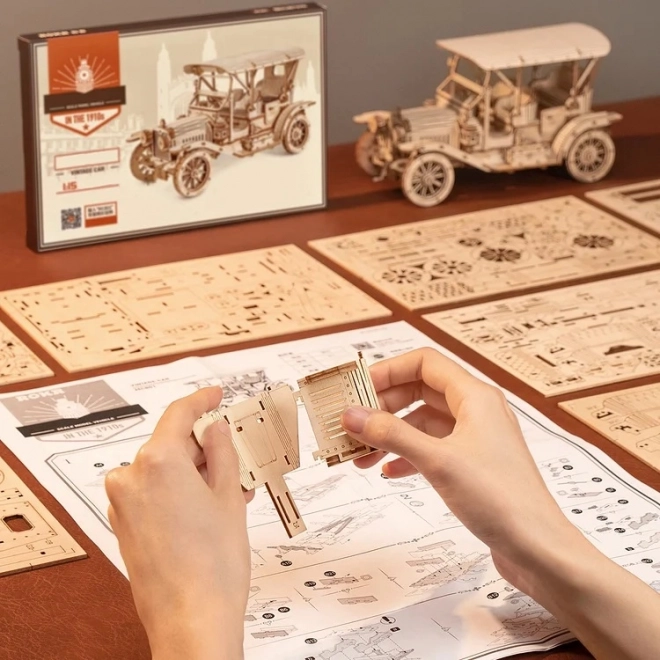 RoboTime drvene 3D puzzle povijesni automobil