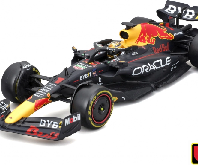Metalni model Red Bull Racing RB18 2022 s vozačem