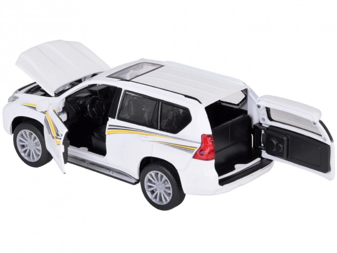Metalni model Toyota Land Cruiser Prado s efektima