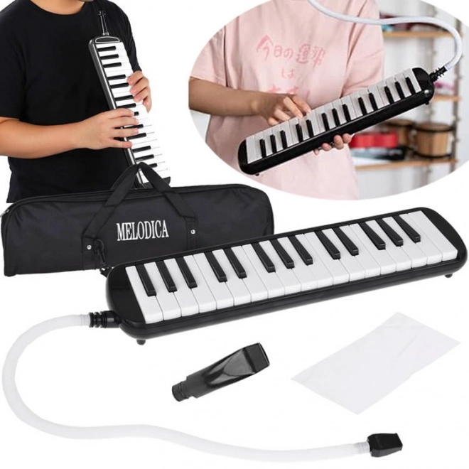 Melodika s tipkama i futrolom
