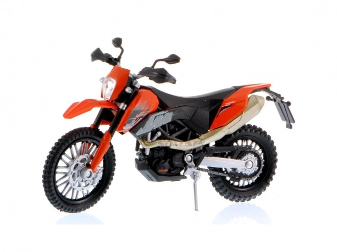 Motorka Welly metalna 1:18