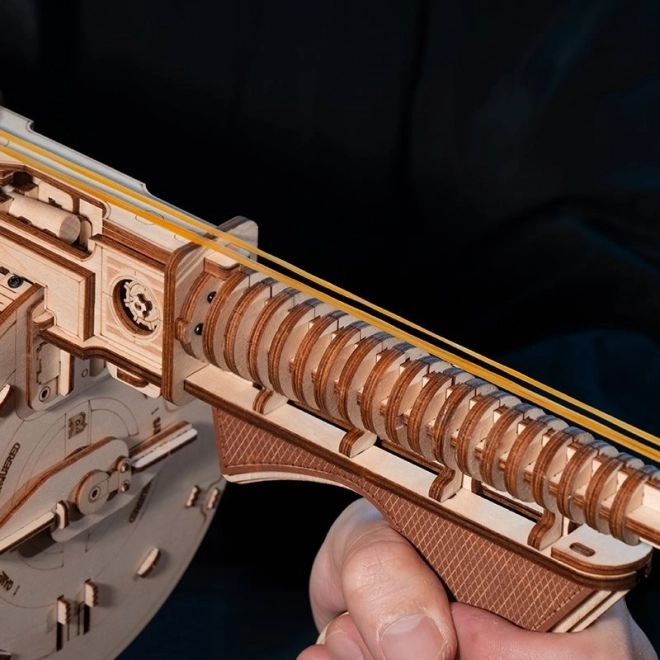 RoboTime 3D drvene mehaničke puzzle Samopal Thompson