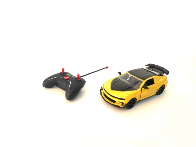 Sportski RC auto crveni