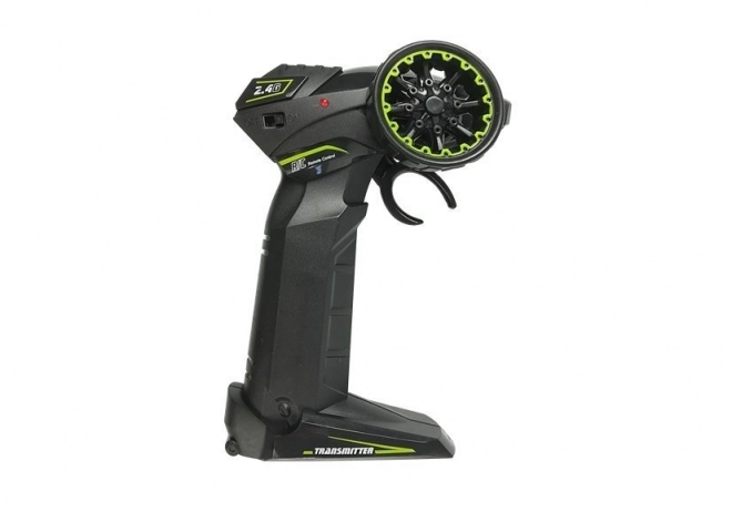 Crveni daljinski upravljani terenski auto R/C