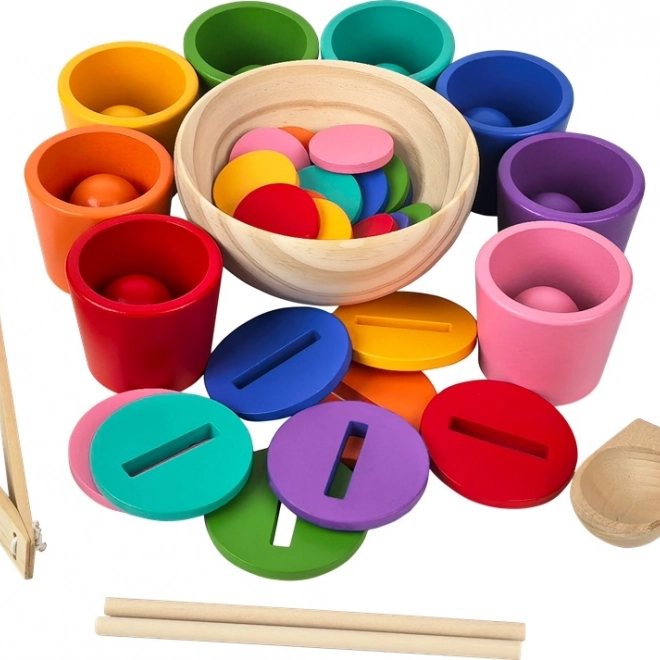 Duginaste kuglice, novčići i čašice – Montessori drveni set u 8 boja