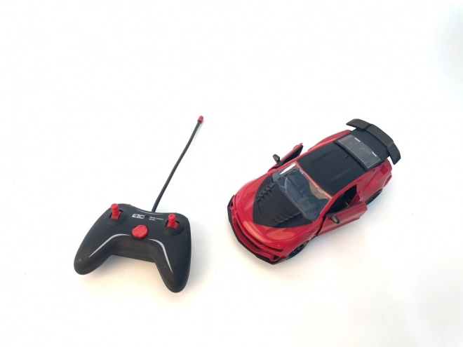 RC sportski automobil u mjerilu 1:18
