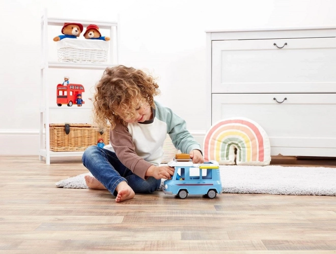 Karavan s Paddingtonom i priborom