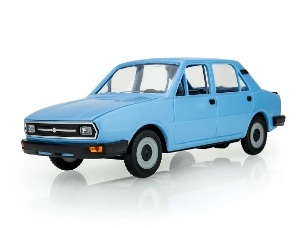 Auto Škoda 120 plast 21cm u kutiji 22x10x8cm
